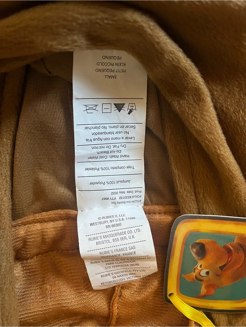 Scooby Doo plush costume child size small. Front zipper. 3d collar tag. Cute!